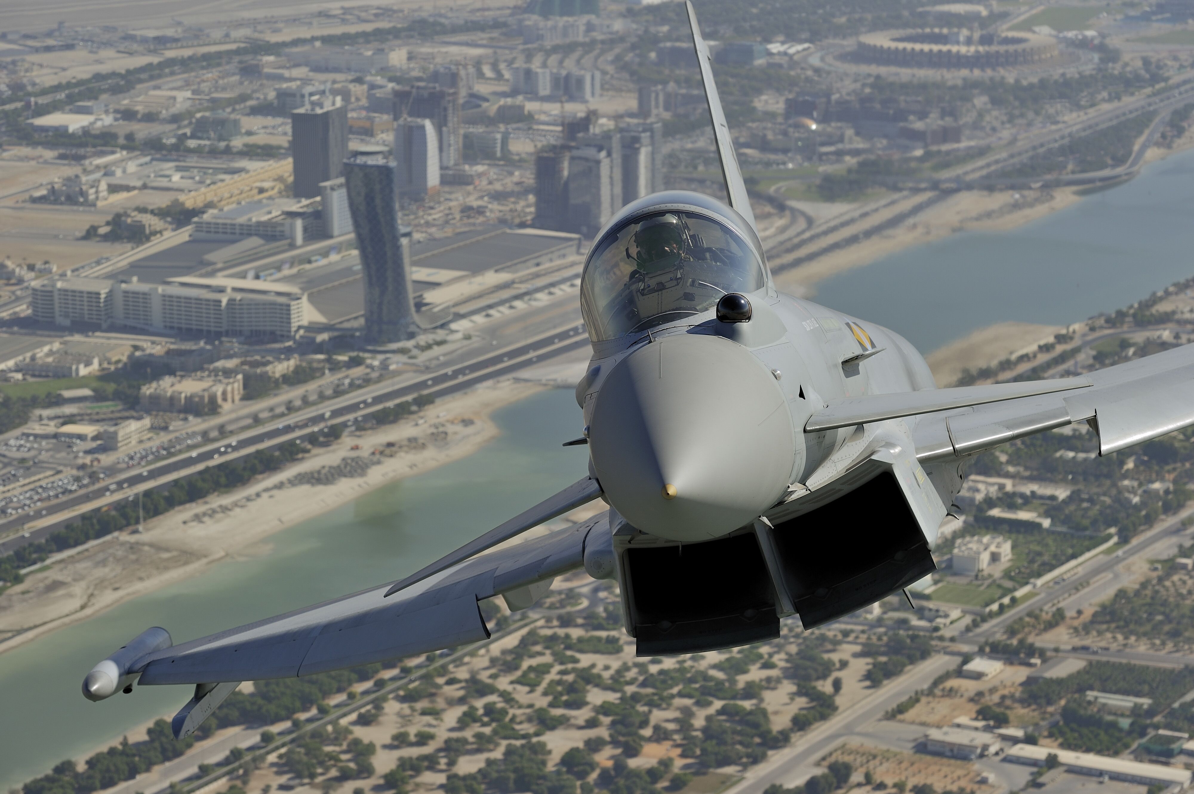 f-16-008